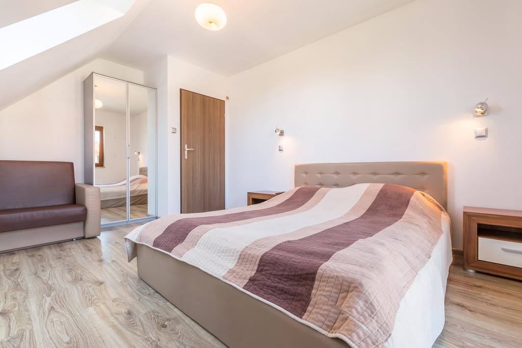 Amelia Appartement Krynica Morska Buitenkant foto