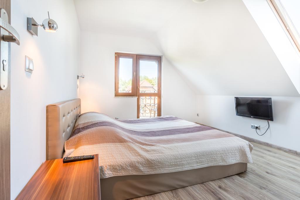 Amelia Appartement Krynica Morska Buitenkant foto